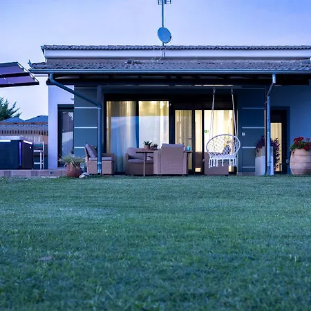 Mavitaplace Familia, Jacuzzi-whirlpool, Kateríni