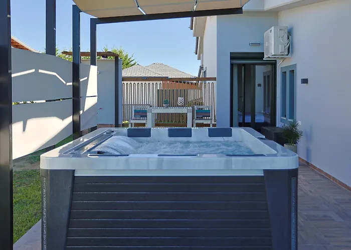Mavitaplace Familia, Jacuzzi-whirlpool, * Kateríni