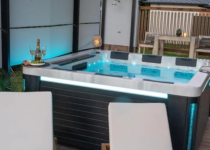 Vila Mavitaplace Familia, Jacuzzi-whirlpool, *